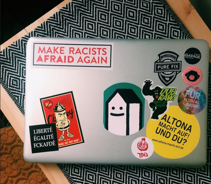 Full Guide on How to Delete Stickers and Emojis on Snapchat