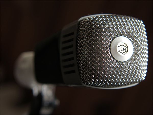 5 Useful Voice Generators to Create Jenna Ortega AI Voice