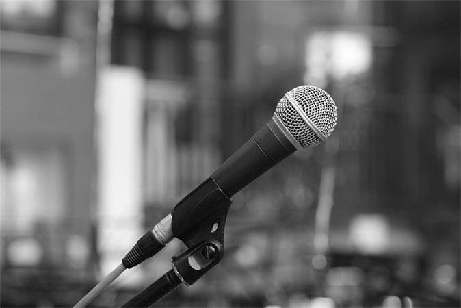 6 Best Voice Changers for Omegle for PC & Mobile
